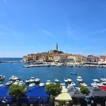 Lejlighed Mar With Sea View Rovinj