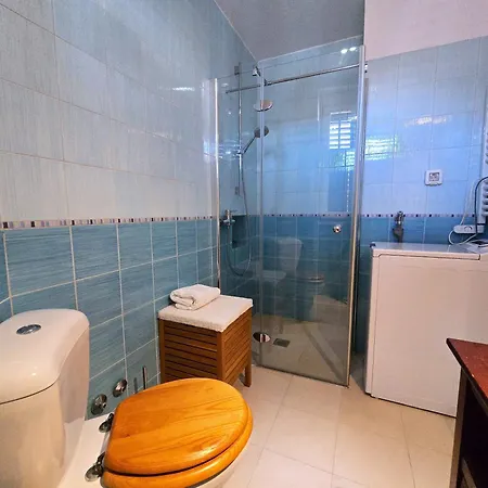 Mar With Sea View شقة *